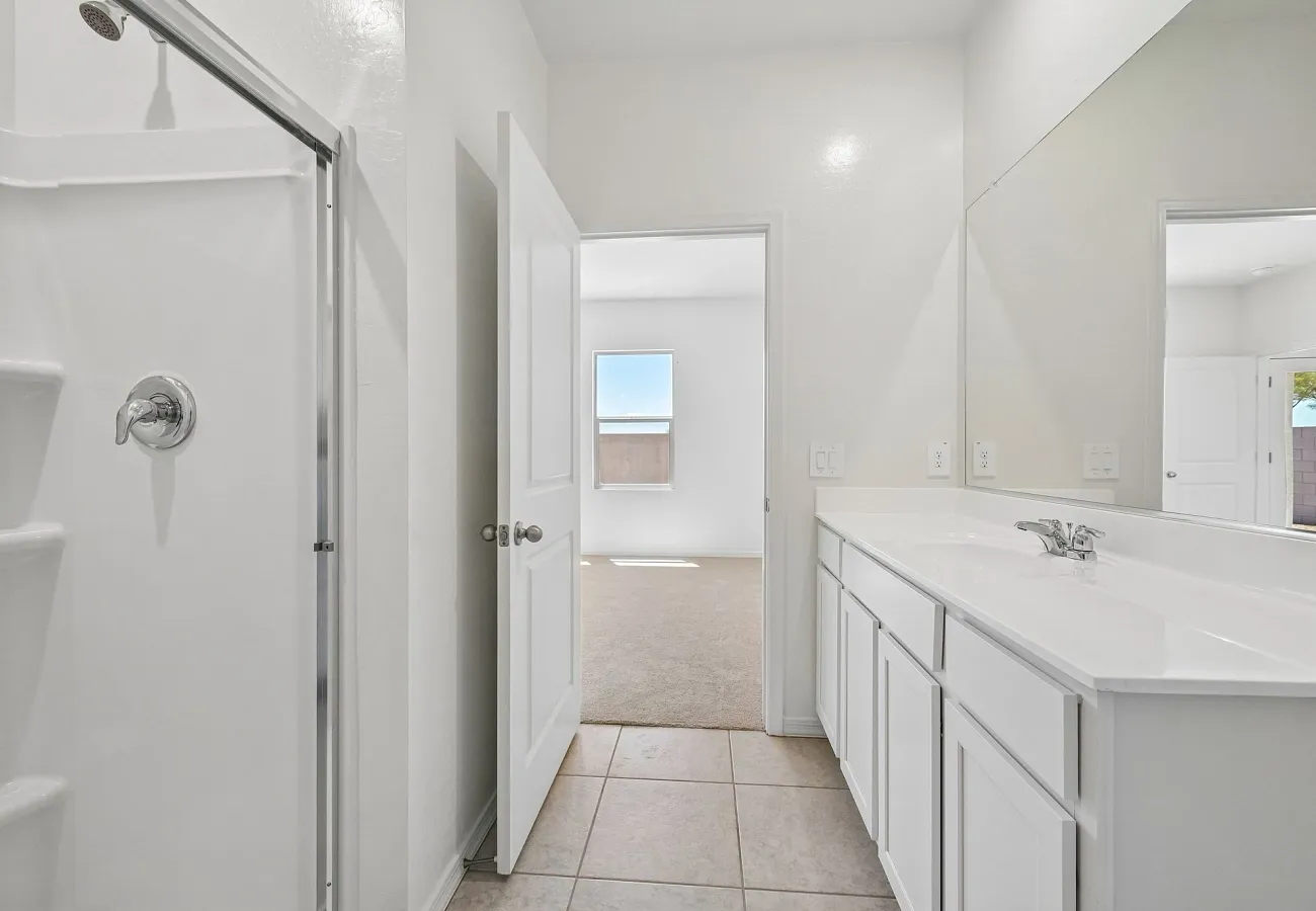 Starlight Homes The Benmore Primary Bath