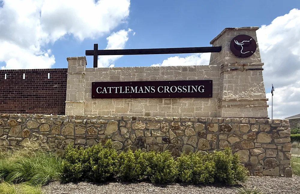 Cattleman's Crossing Home Community