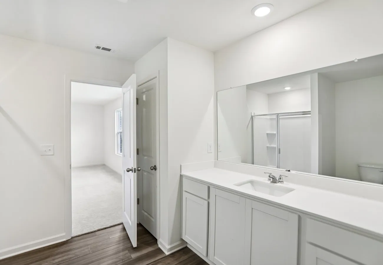 Starlight Homes The Splendor Primary Bath