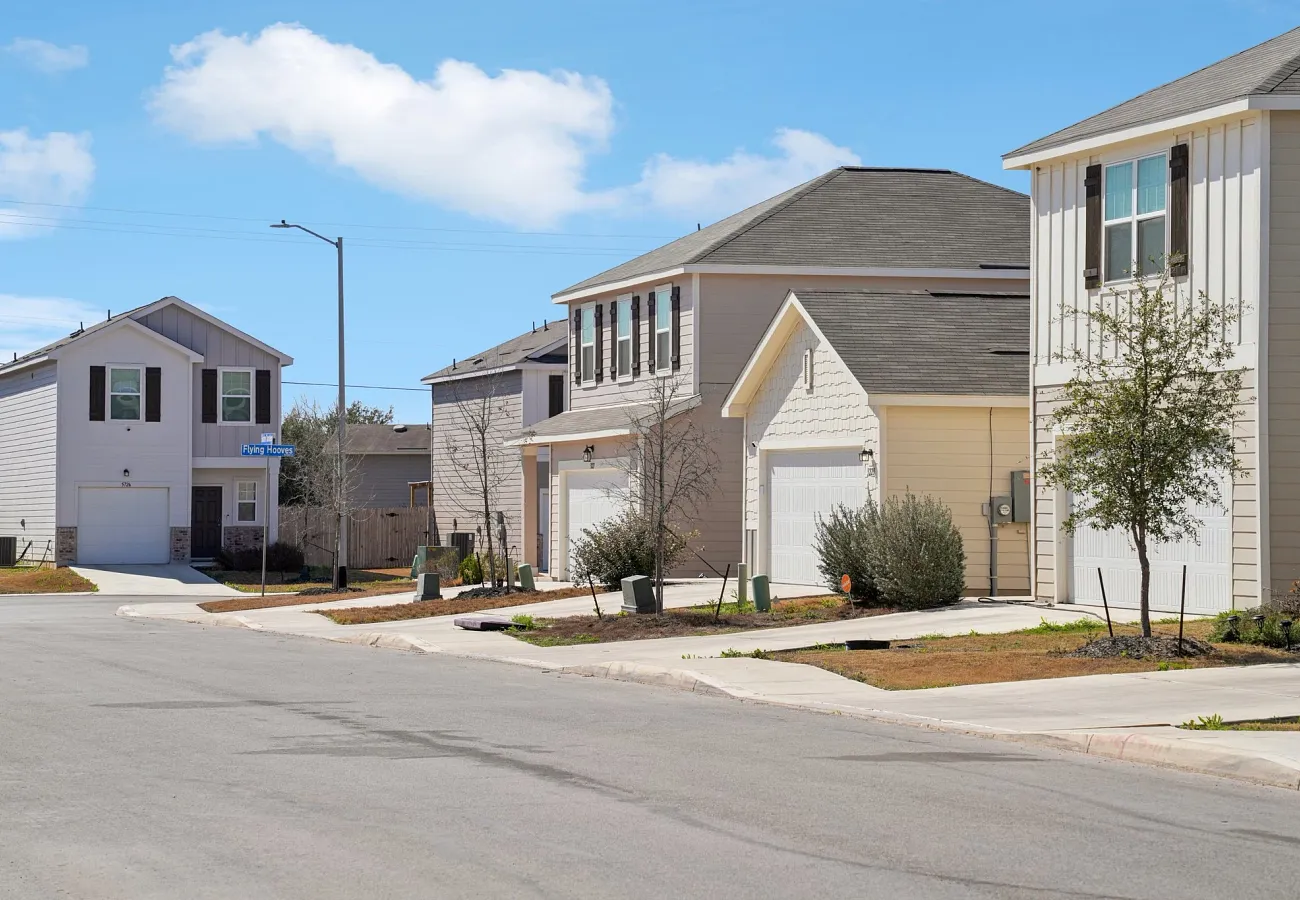 Sutton Farms Home Community